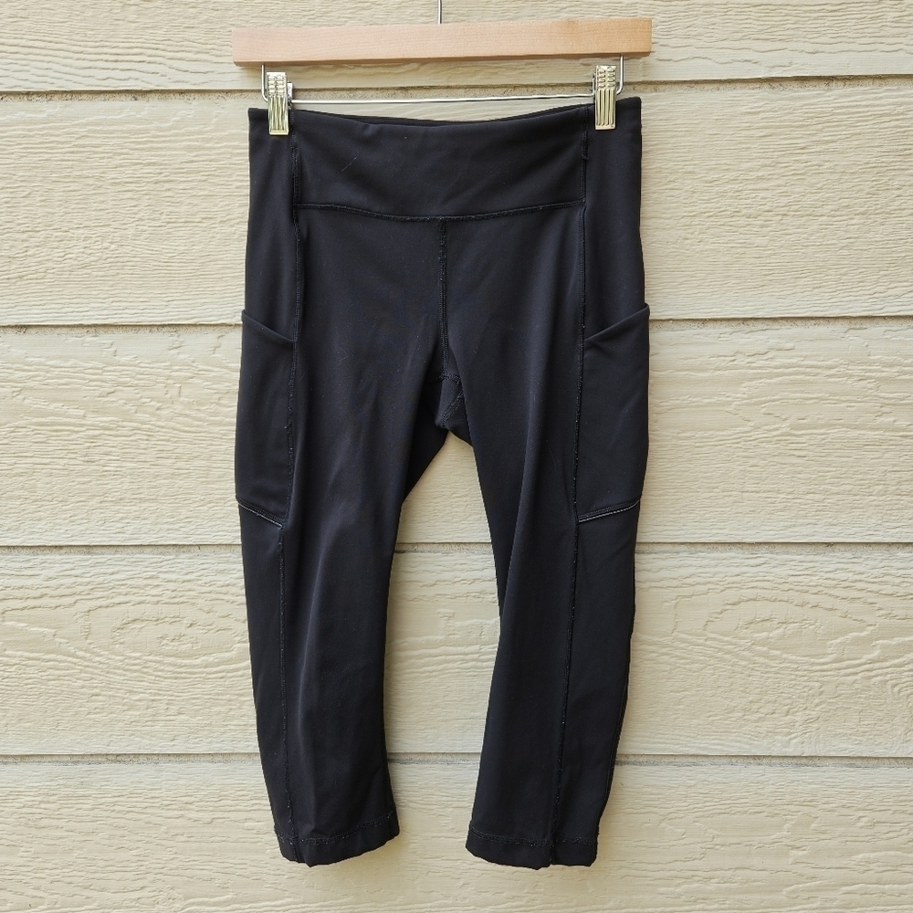 lululemon Speed Up Crop 21" with side pockets black size 6
